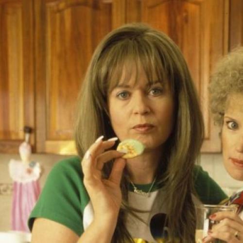 Kath And Kim Is Coming To Netflix Toot Sweet
