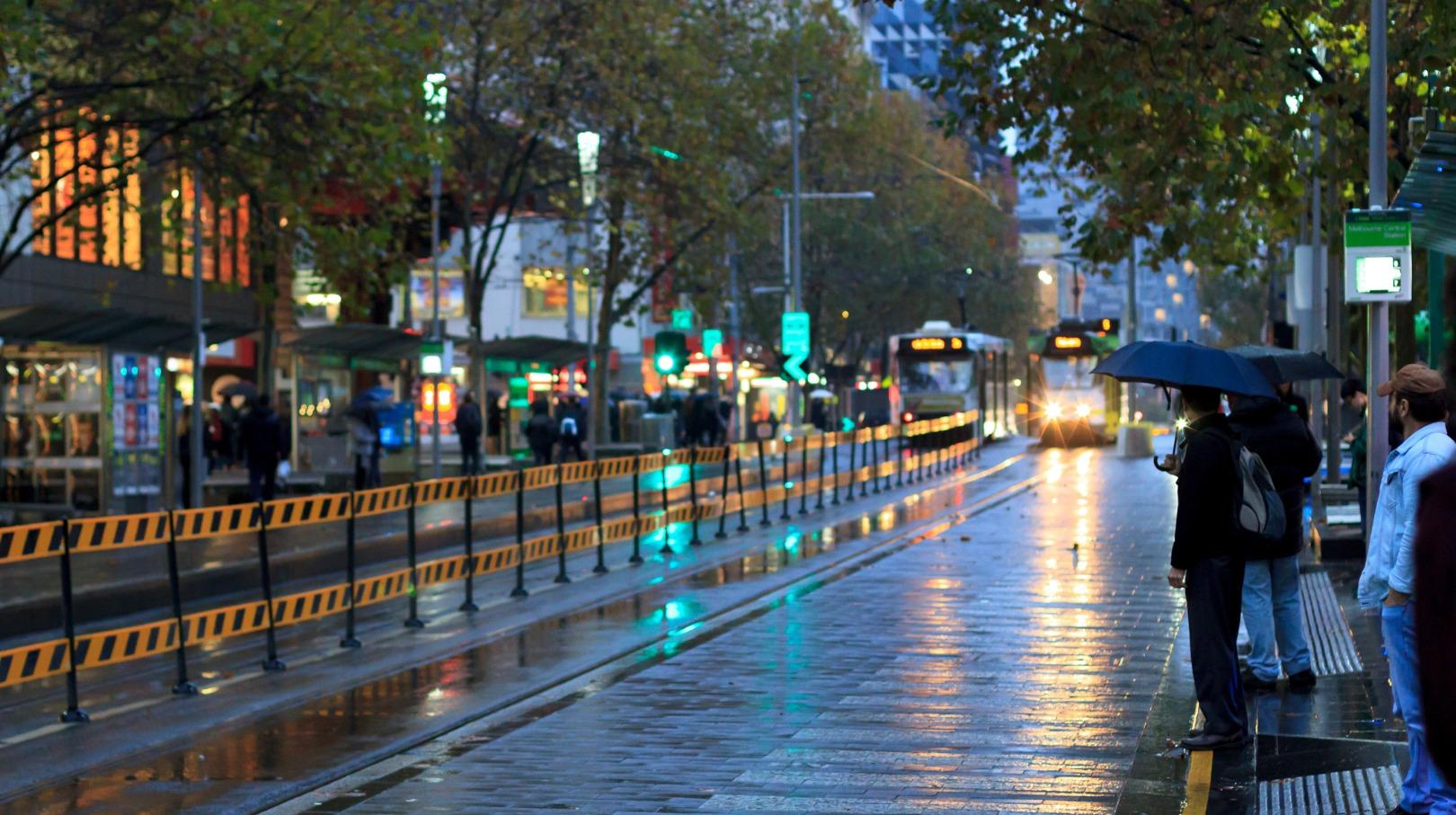 https://www.gold1043.com.au/wp-content/uploads/sites/4/2019/07/melbourne-raining.jpg?crop=0,0,100,84&resize=2400,1350&quality=75
