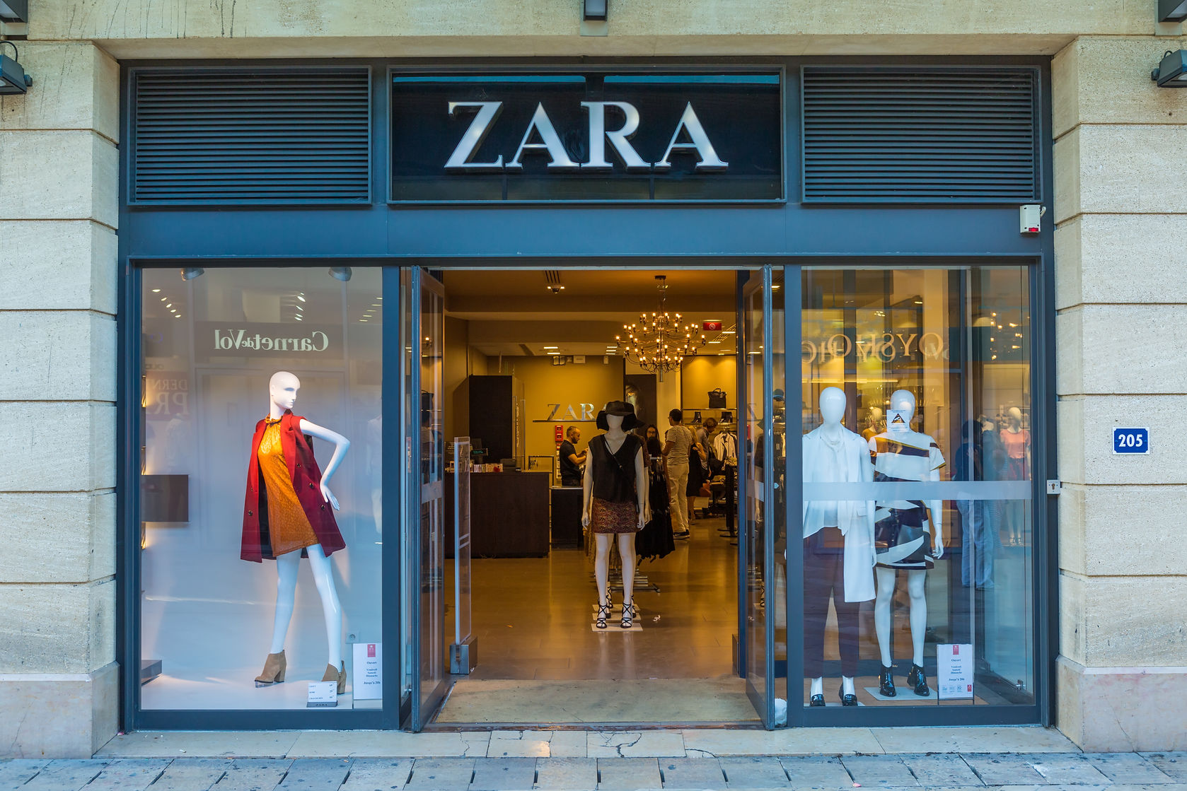 Zara Стоковый Магазин Москва Онлайн