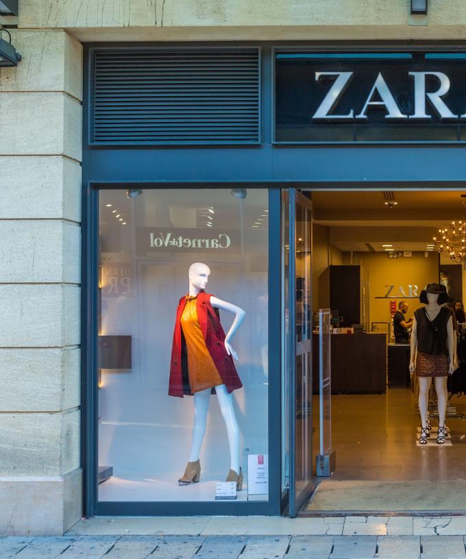 We Ve Been Pronouncing Zara Wrong This Whole Time In the north castilian dialect where zara's headquarters are. gold 104 3 melbourne