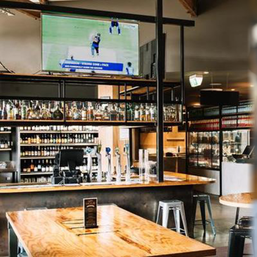 Iconic Melbourne Pub Grosvenor Hotel Launches All-Black Burger As The Rugby World Cup Gets Underway