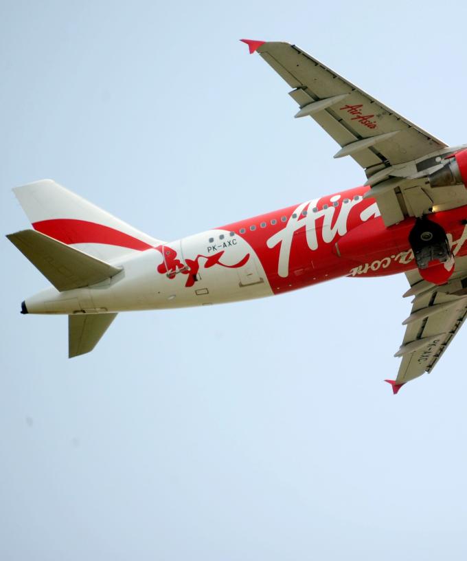 Airasia Flight Loses Contact Airasia Flight Loses Contact