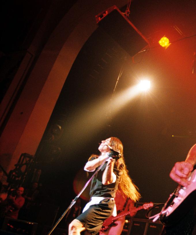 Unreleased Red Hot Chili Peppers Song with Dave Navarro