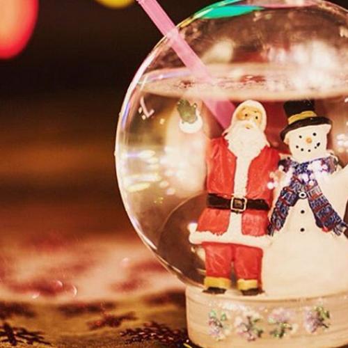 There’s A Bar That Sells Snow Globe Cocktails