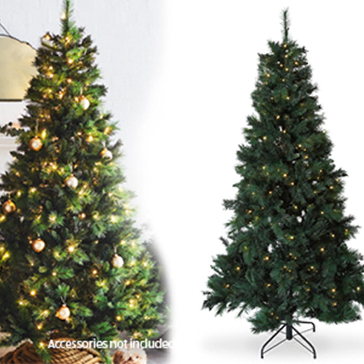Aldi S Pre Lit Christmas Tree Is Back In Stores Next Week