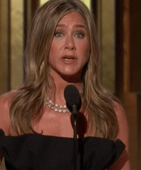 Jennifer Aniston Reads Out Russell Crowe's Emotional Acceptance Speech At The 2020 Golden Globes