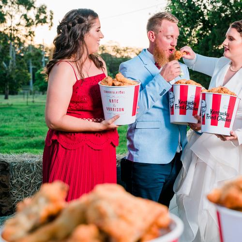 A Queensland Couple Had A KFC-Themed Wedding And We're Not Sure How To Feel