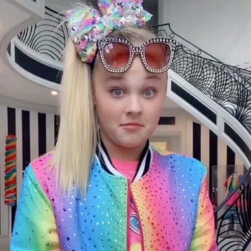 Teen Sensation Jojo Siwa Has Revealed Her Natural Hair Without The Bow & It's Like A Whole Other Person