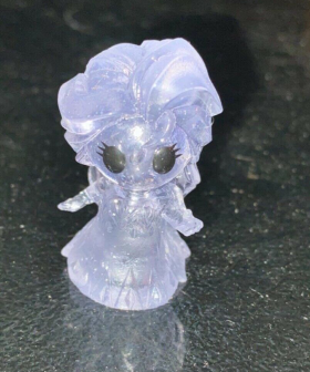 A Woolworths Elsa Glitter Ooshie Has Popped Up On eBay For $15,000