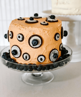 People Have Gone Crazy For These Halloween Cakes Made With Woolies Mudcakes