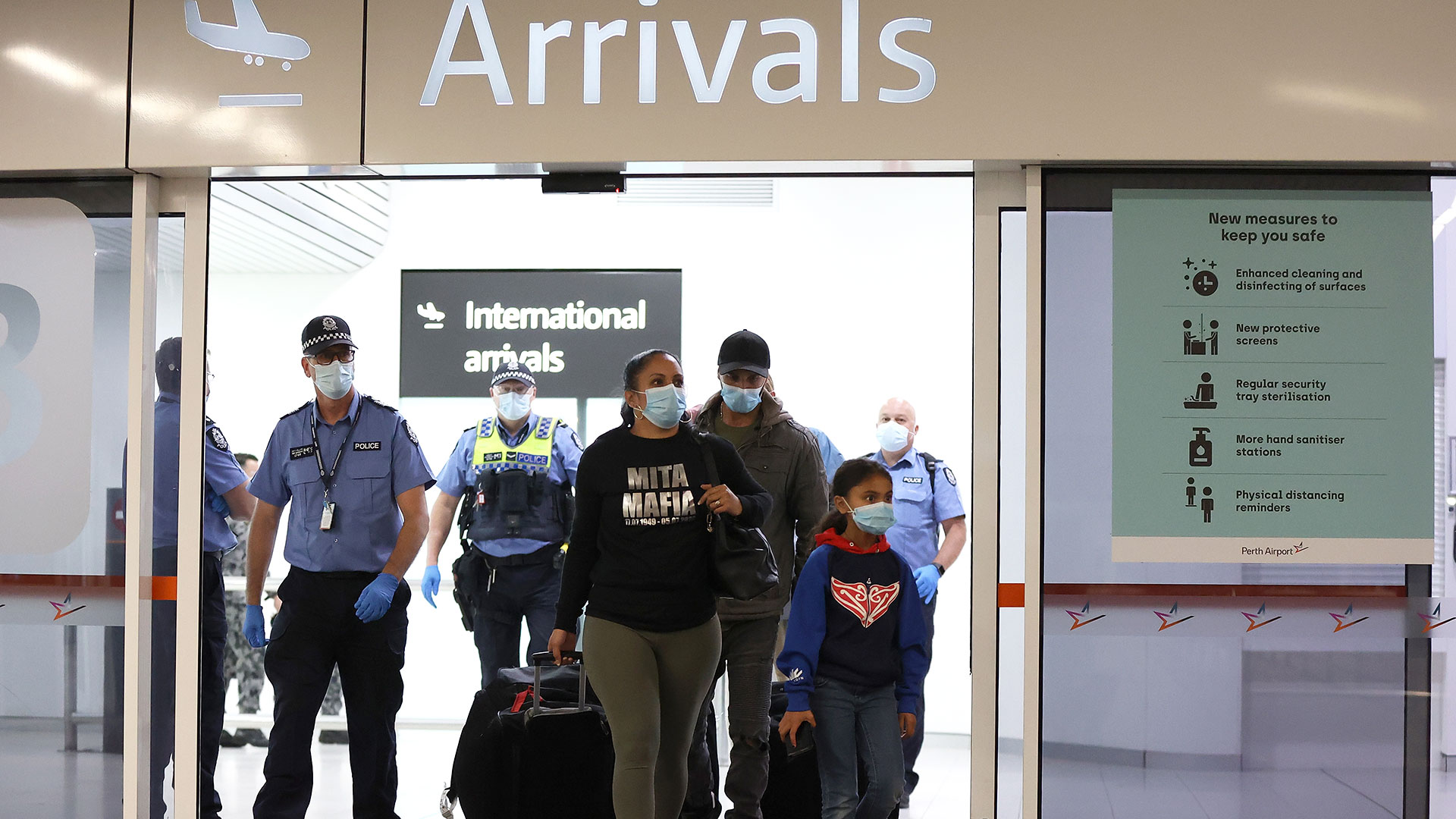 Queensland And SA Lift Border Restrictions, WA Premier Flags Pre-Christmas Reopening For Victoria