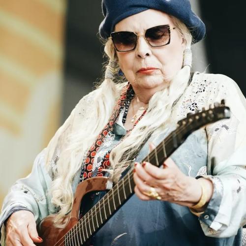 Joni Mitchell Surprises Newport Folk Fest With First Full Set in 22 Years