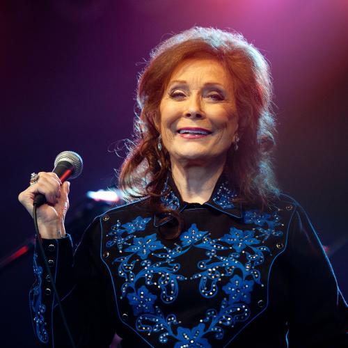 Country Music Star Loretta Lynn Dies At 90