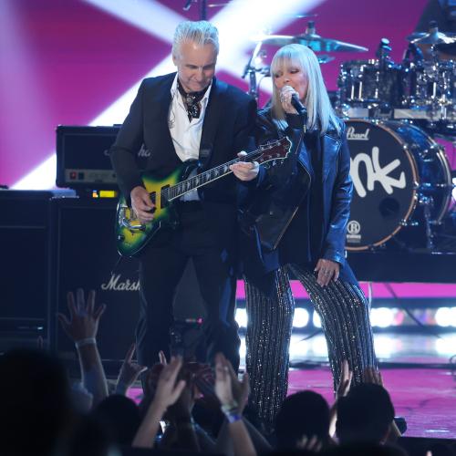 P!NK Fangirling Over Pat Benatar Covering  Her 2001 Hit 'Just Like A Pill' Is All Of Us