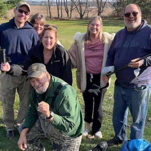 6 Strangers Drop Everything To Help Man Find Lost Wedding Ring