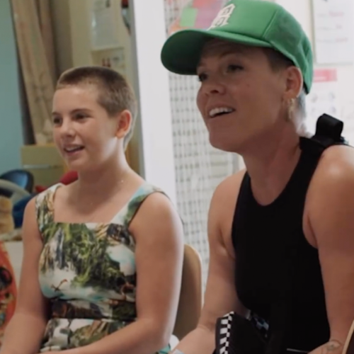 P!nk Has Paid An Emotional Visit To Kids At Melbourne's Royal Children's Hospital