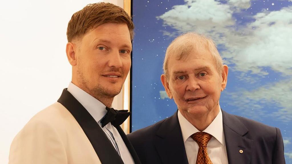 “Getting better every day” Robert Farnham Provides Update On Father ...