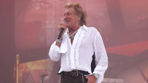 Still Sexy: Rod Stewart Rocks Glastonbury at 80