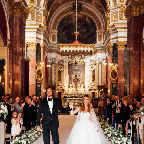 Photos Of Delta Goodrem And Mathew Copley’s ‘Fairytale’ Wedding Revealed